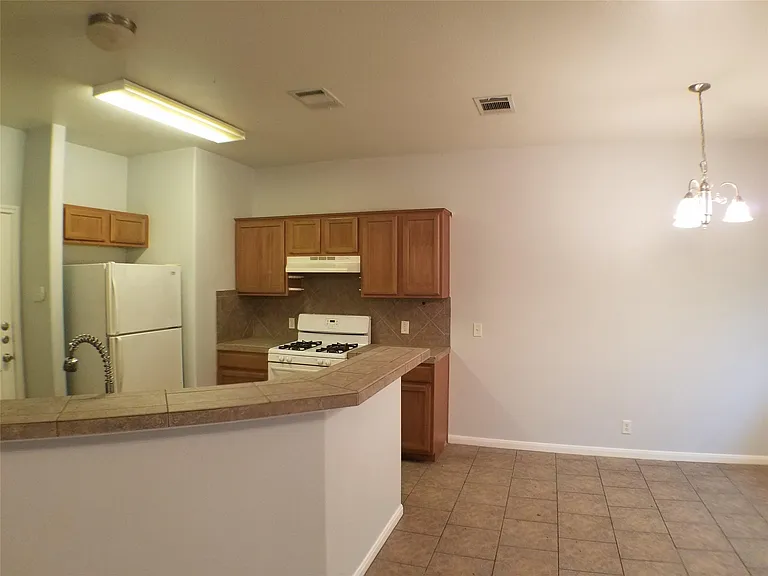 2500 Allred Dr #B — Photo 10