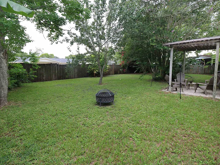 257 Rosario St — Photo 13
