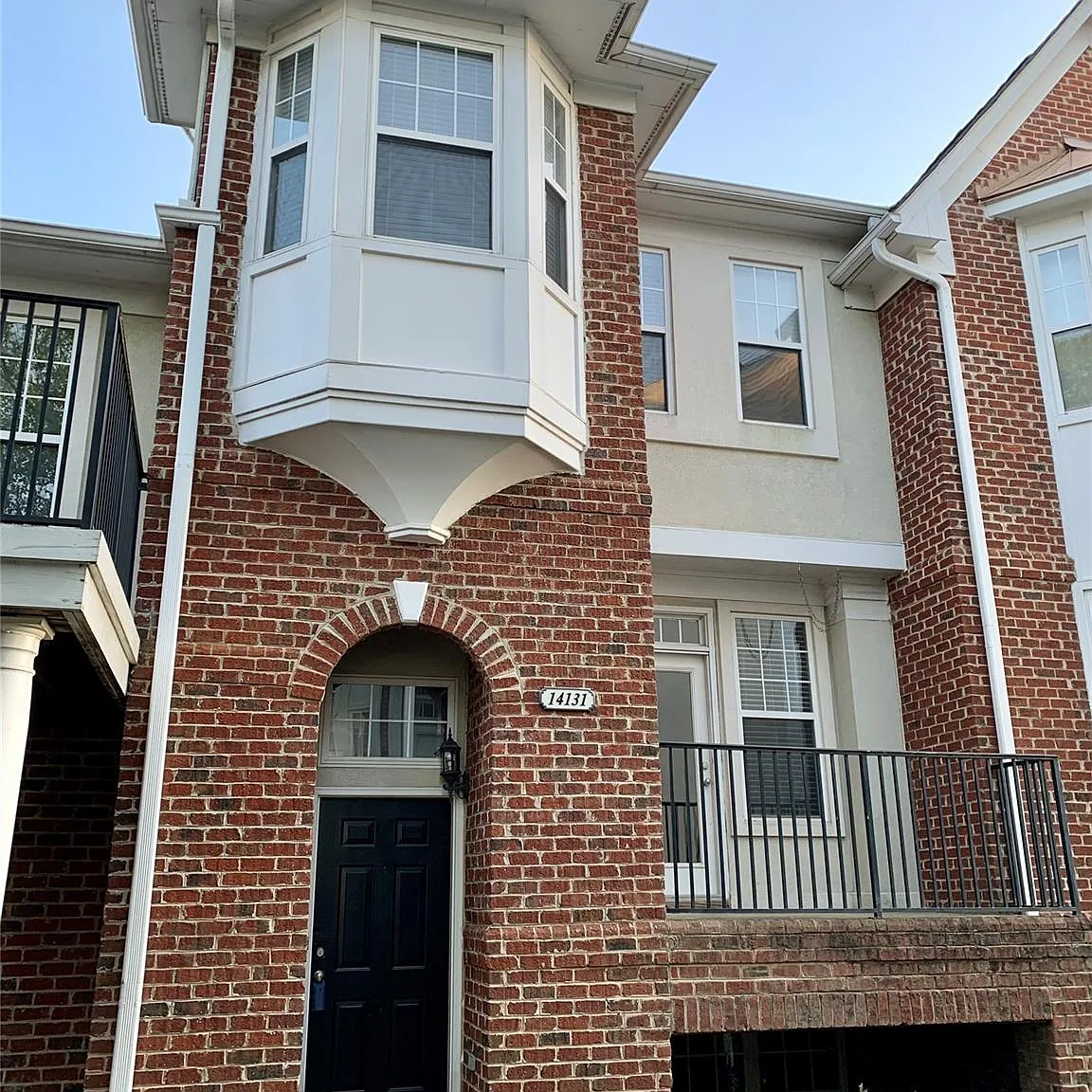 Richmond Hill — Photo 1