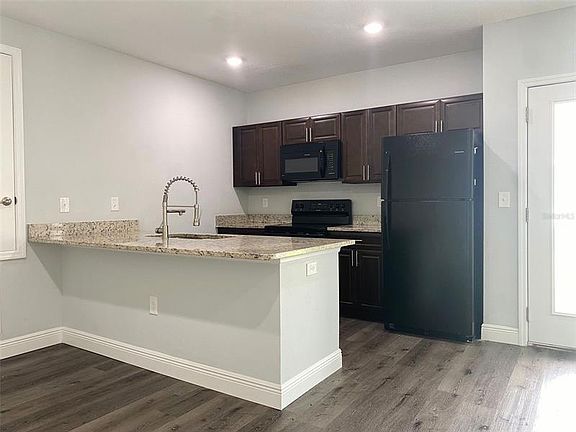 4th image of 515 Blackbird Ln #A