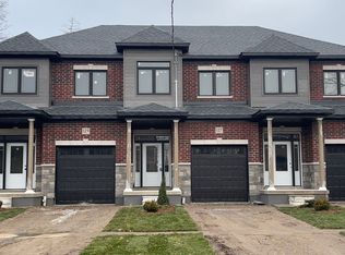 127 Hickory St N, Whitby, ON L1N3X7