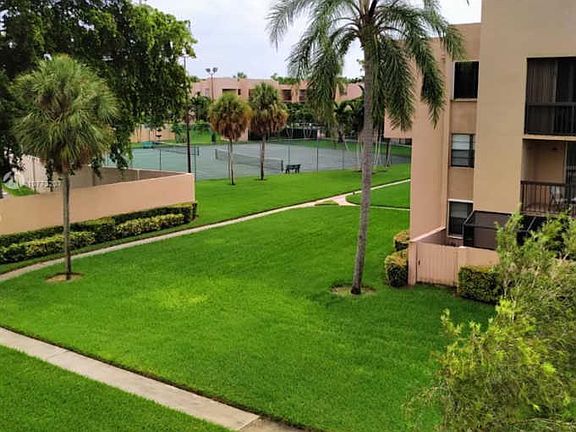 2nd image of 10425 SW 112th Ave APT 315