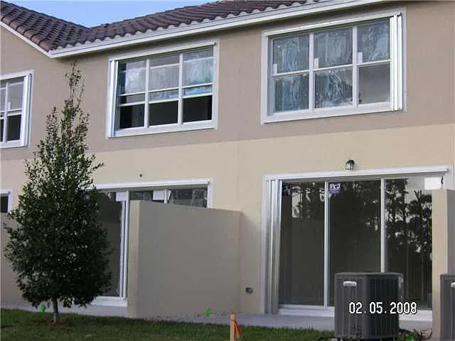1176 Pinewood Lake Ct #1176 — Photo 4