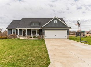 1205 M J Way, Zanesville, OH 43701