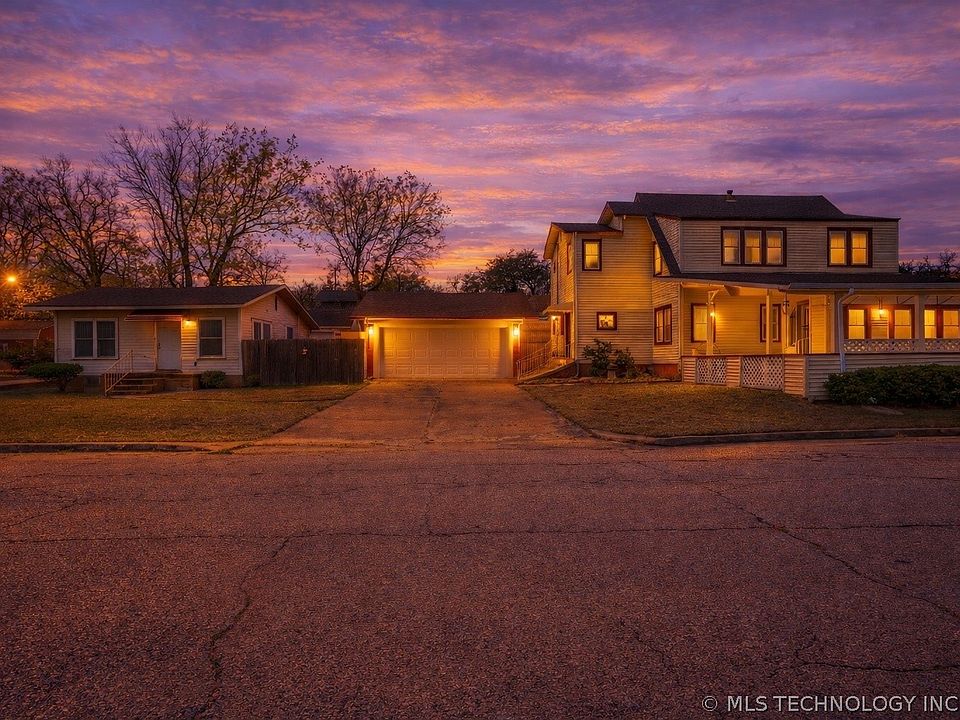 1st image of 602 W 7th Ave