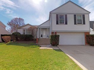 1311 Brandywyn Ln, Buffalo Grove, IL