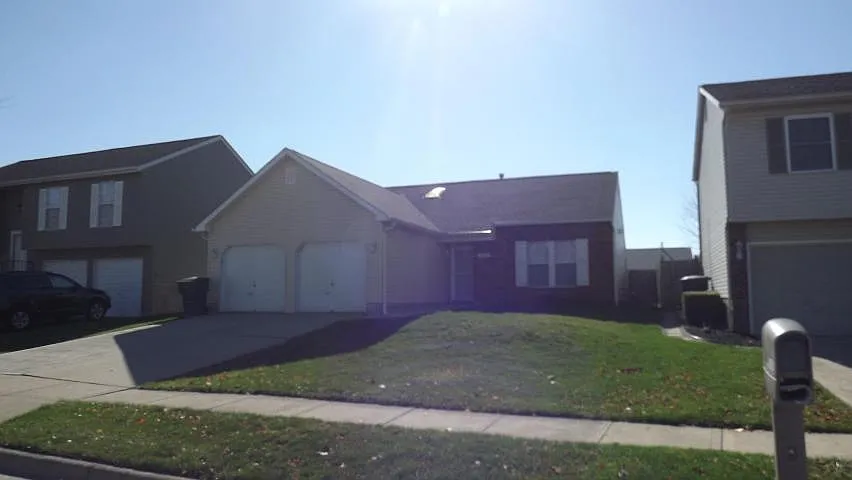 885 Cherry Bud Dr photo 1