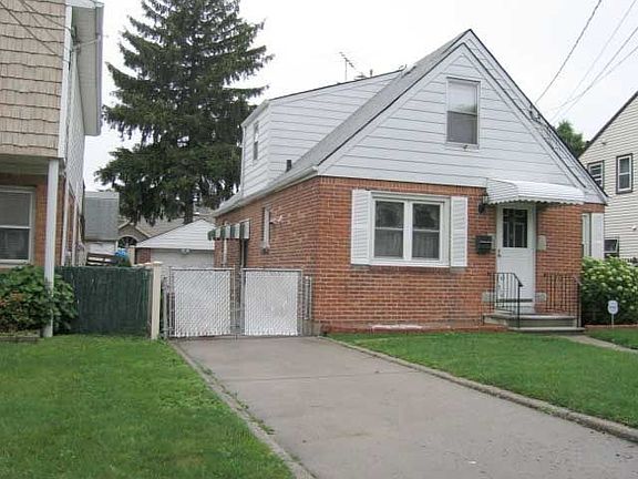 Front of home from south