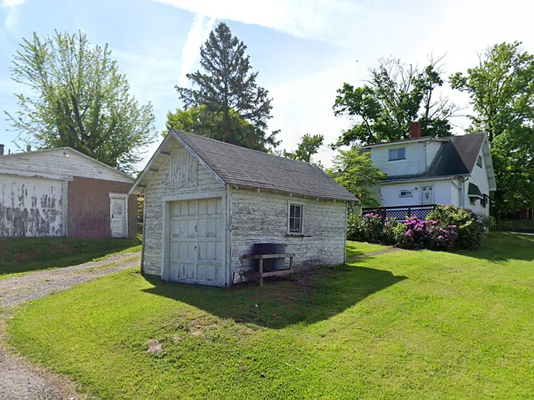 197 Searight Ave — Photo 9