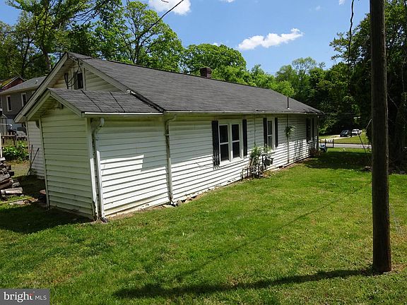 3rd image of 18610 Old Triangle Rd