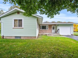 13 Ingram Dr, Rochester, NY 14624