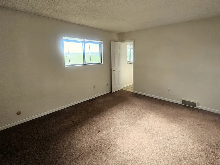 1617 Centaur Cir — Photo 6