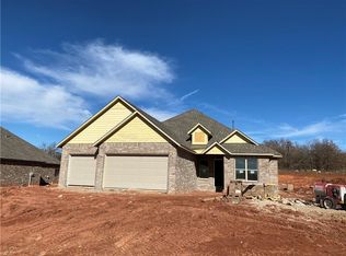 8850 Overlook Dr, Guthrie, OK 73044