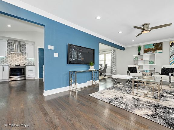 3rd image of 631 N Catherine Ave