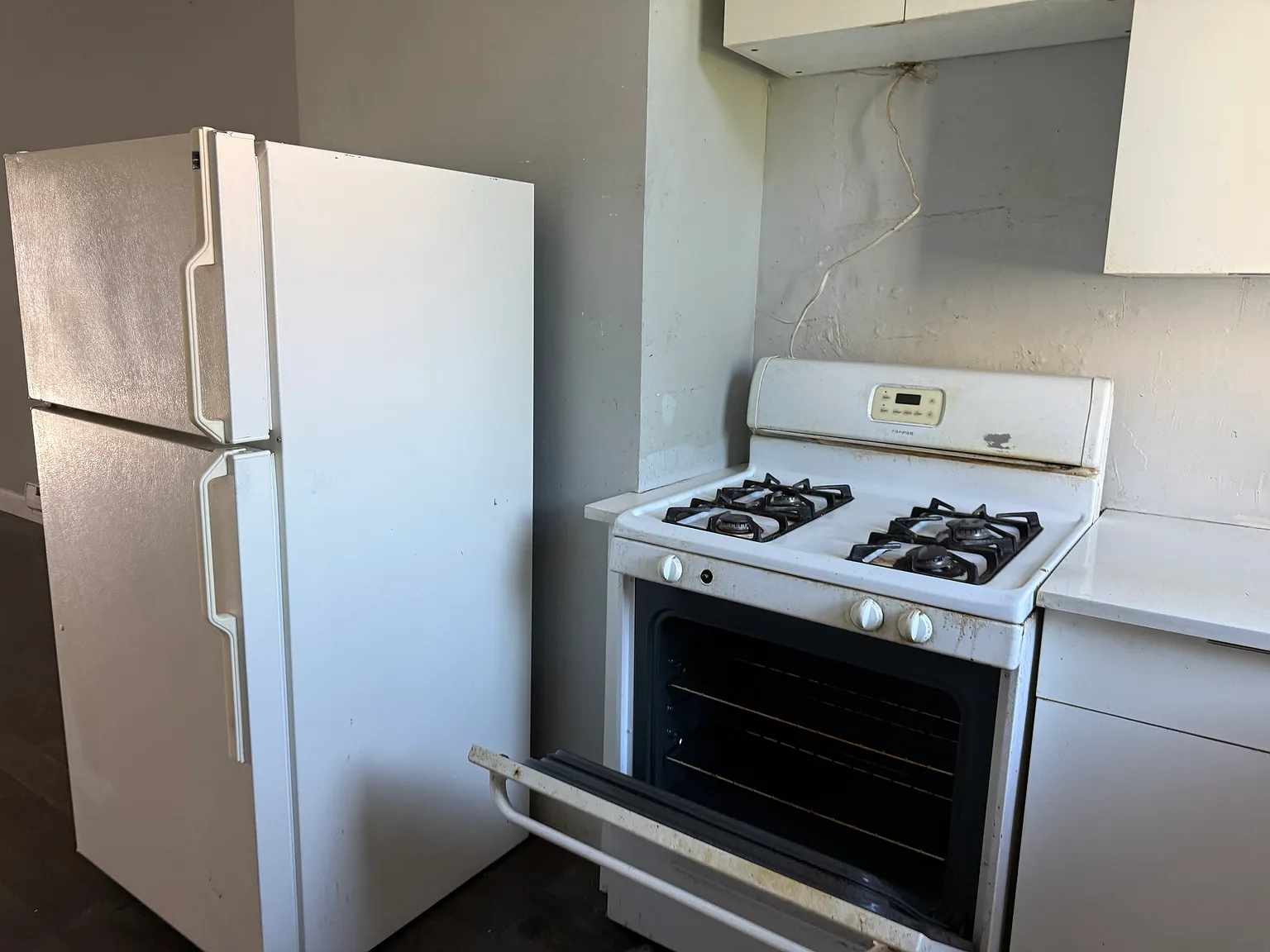 2 bed, 875 sqft, $2,400 — Photo 3