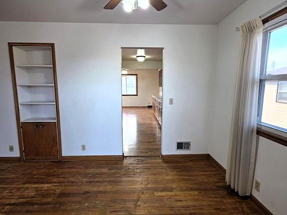 4th image of 6916 S 41st Ave