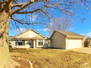 3700 W 24th St, Lawrence, KS 66047