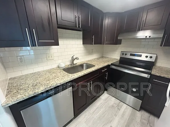4269 S Semoran Blvd APT 21, Orlando, FL 32822