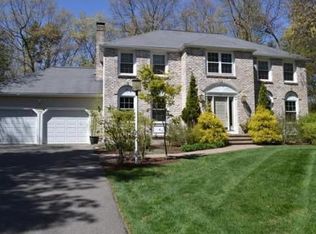 47 Homeward Ln, Walpole, MA 02081