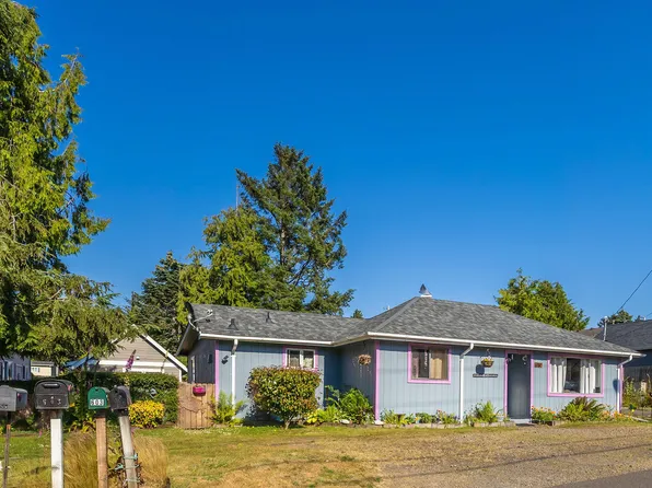 604 SE Port Ave, Lincoln City, OR 97367