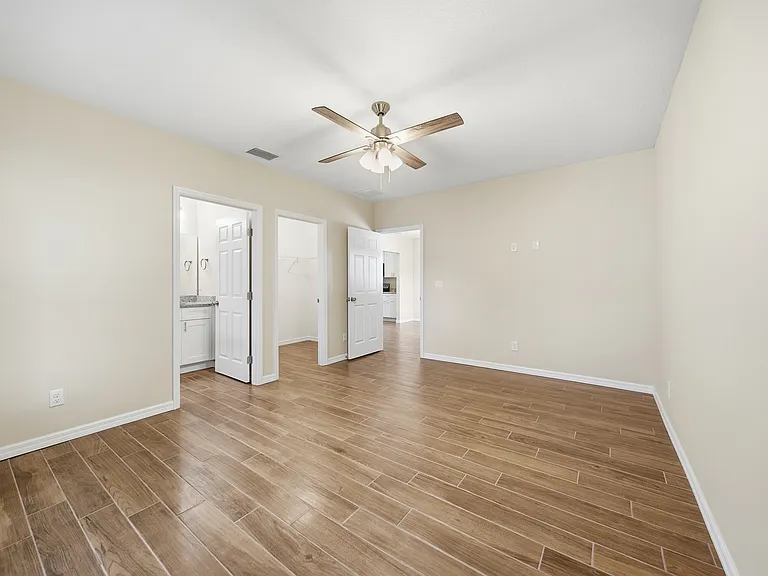 1072 Bridlewood Way — Photo 6