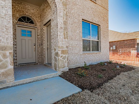 3rd image of 3313 Kiskadee Ct