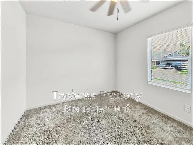 1713 Escondido Dr — Photo 15