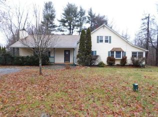 294 Quaker St, Wallkill, NY 12589