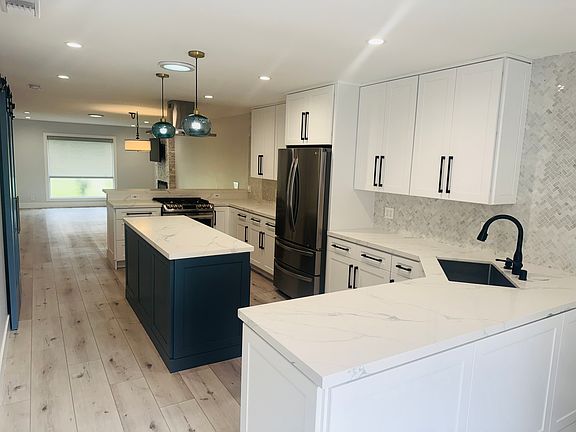 4th image of 2575 Northlake Cir