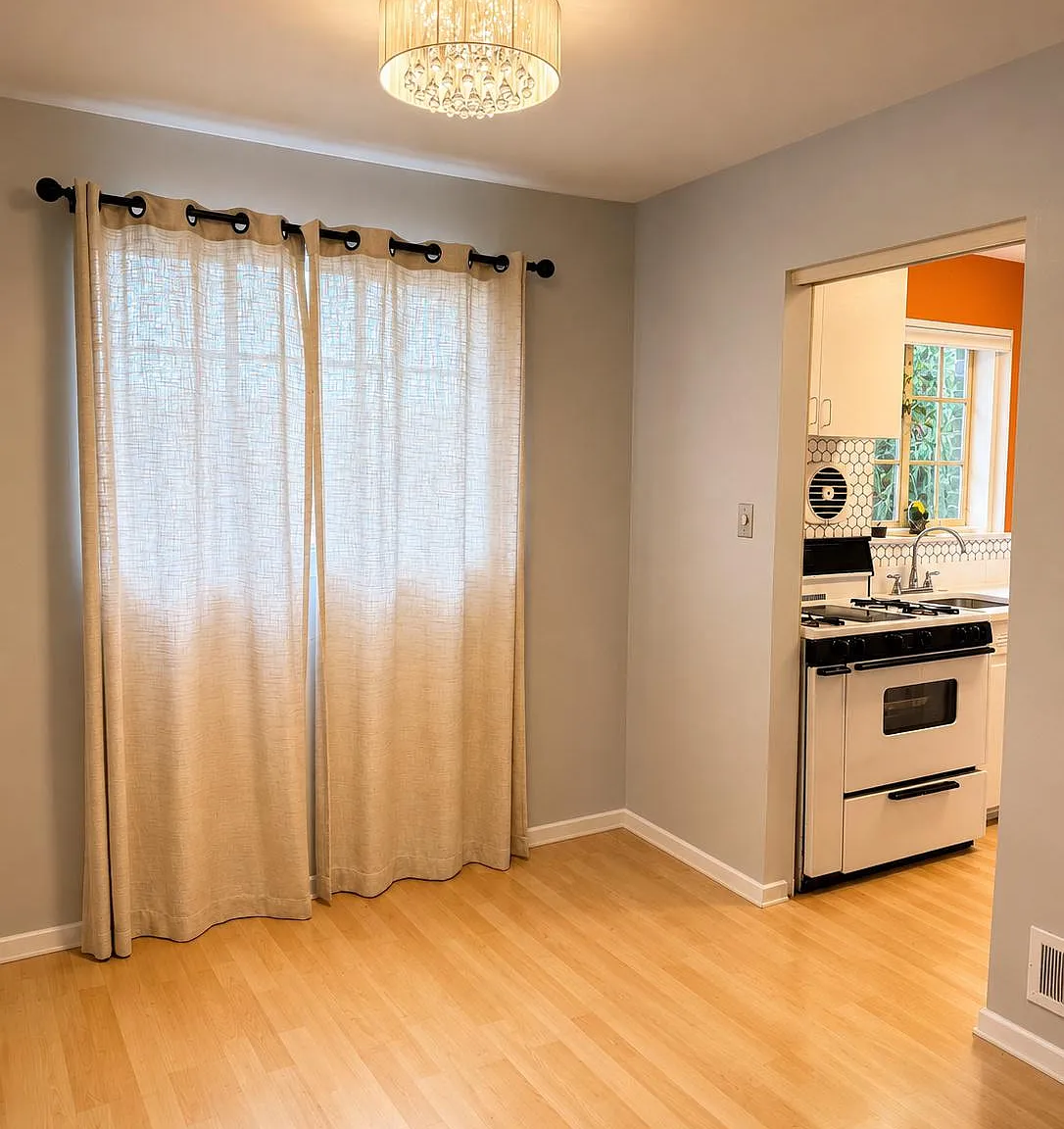 5 bed, 3.0 bath, 2766 sqft, $3,750 — Photo 3