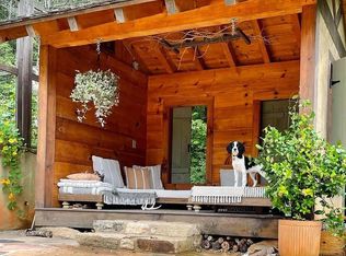 328 Meadow Brook Ln, Rabun Gap, GA 30568