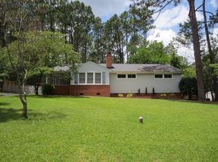 370 Crestview Rd, Southern Pines, NC 28387