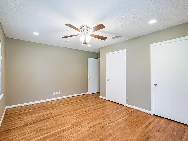 5450 Stillbrooke Dr — Photo 15