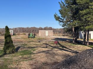 76 Corys Ln, Tiverton, RI 02878