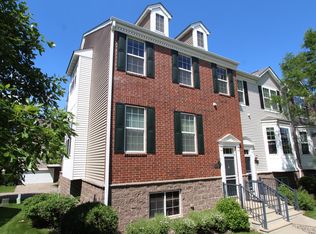 15726 Frisian Ln, Apple Valley, MN 55124