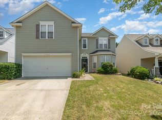 17323 Newlands Corner Ln, Charlotte, NC 28277