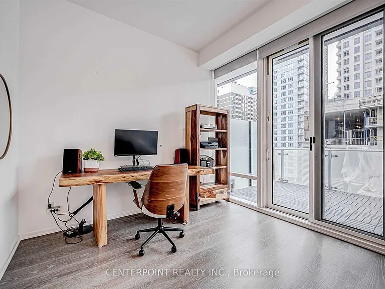1 Bloor St E #515 — Photo 16