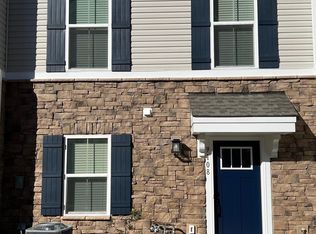 9108 Mallard Dr, Charlotte, NC 28262