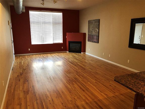 3rd image of 190 N Roslyn St Suite 1309