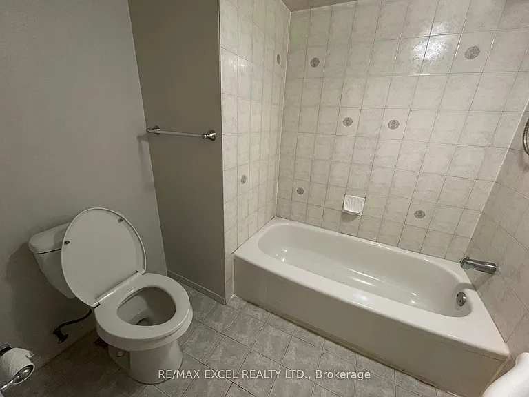 244 Demaine Cres #BASEMENT — Photo 16
