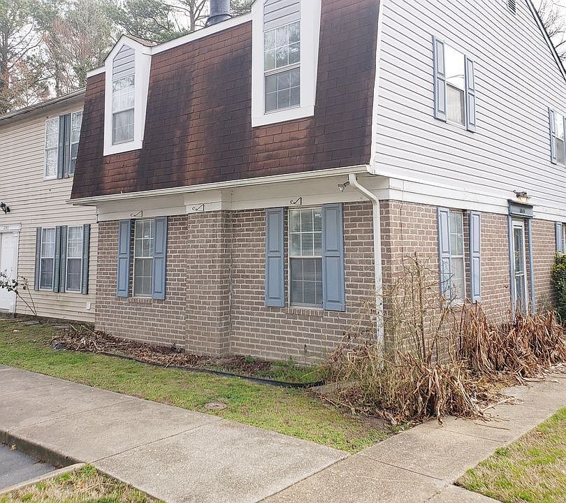 1st image of 1045 Old Denbigh Blvd