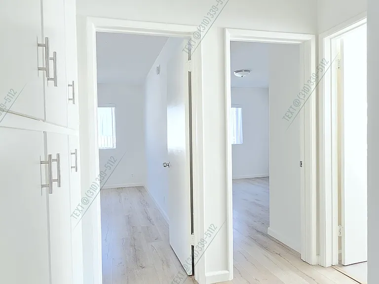 1501 Beloit Ave #10 — Photo 10