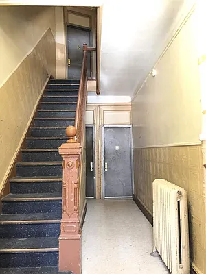 Rented by Lang Realty LLC | media 15