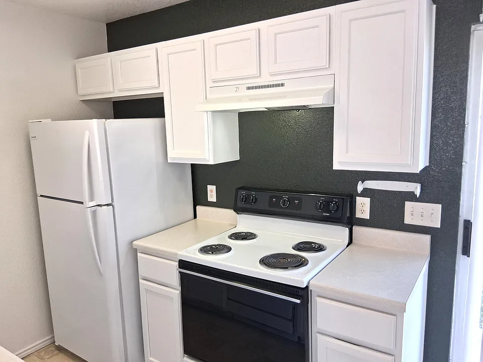 Kitchen (1)
