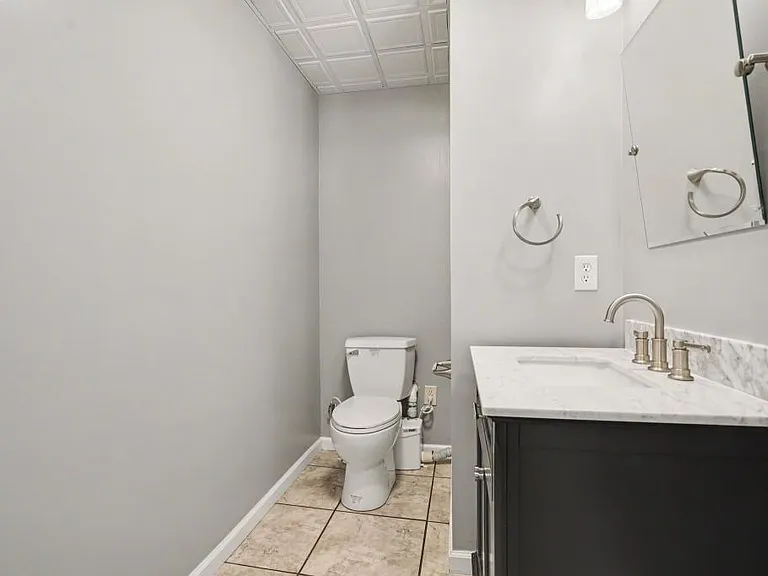 5050 Mendenhall Dr — Photo 23