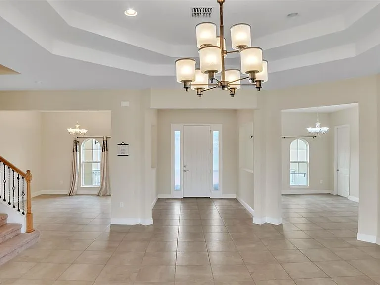 1081 Windlass Ct — Photo 13