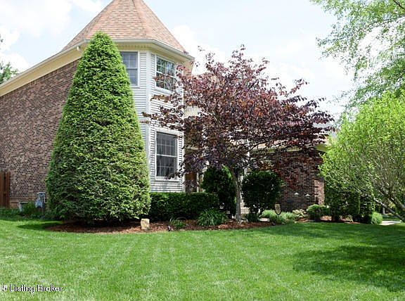 505 Foxwick Court-04