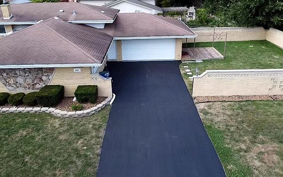 3rd image of 8857 Pleasant Ave