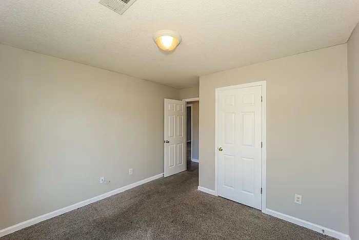 6055 Yellowood Ct — Photo 13