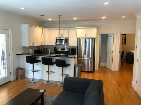 217 W 2nd St #2, Boston, MA 02127